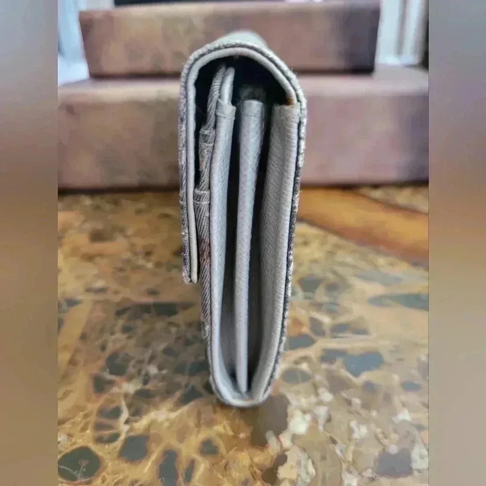 Louis Vuitton Mini Lin Monogram Wallet - Picture 4 of 10